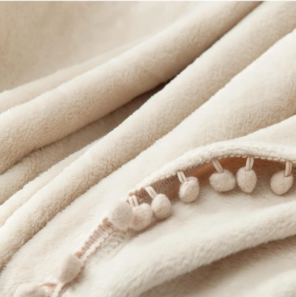 Creamy Beige Soft Velvety Velour Pom Pom Blanket Boho Chair Throw New - Picture 3 of 6
